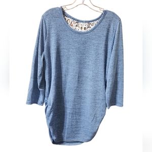 Pleated sleeve woman’s blouse. Size XL